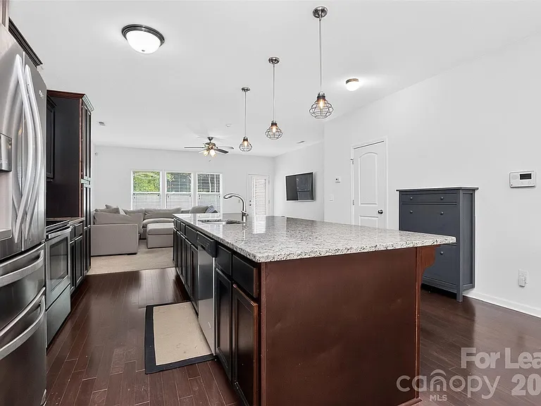 2038 Eddie Massey Ln — Photo 7