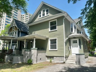 75 Alexander St, Rochester, NY, 14620