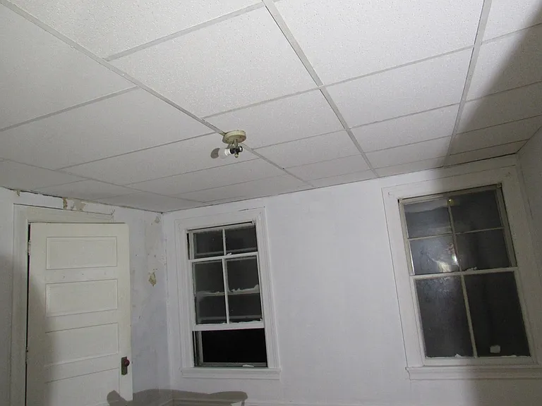276 Highland St #3 — Photo 4