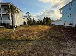 35 Rhonda Del Sol Cir, Pt Saint Joe, FL 32456