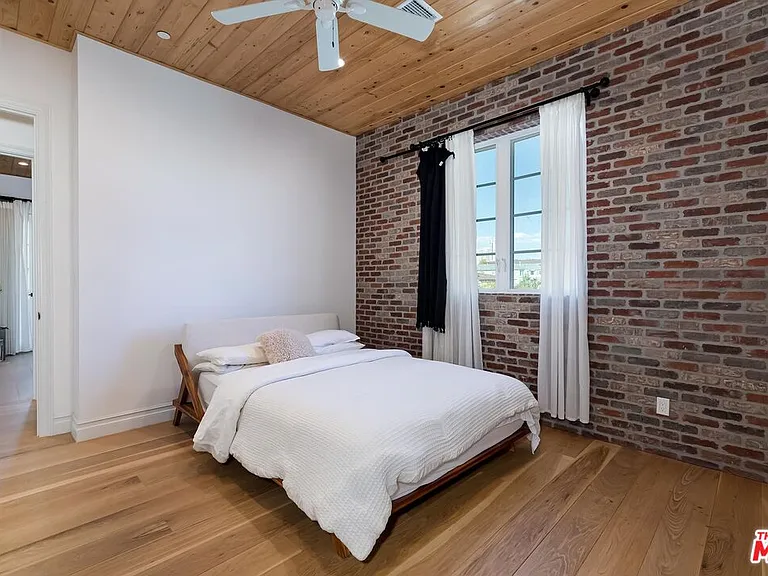 10810 Wilkins Ave — Photo 34