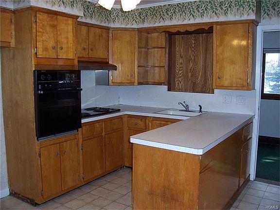 2nd image of 58 Lincoln Ave