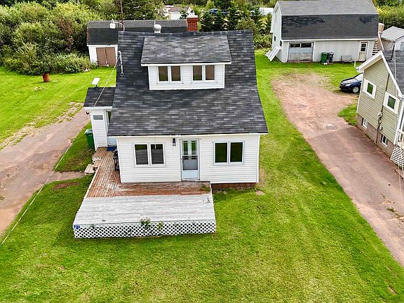 3rd image of 27 Harbour Rd