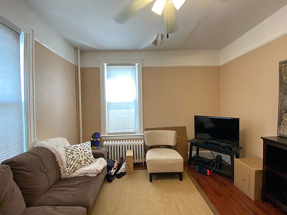 5th image of 30-06 46th St #2B