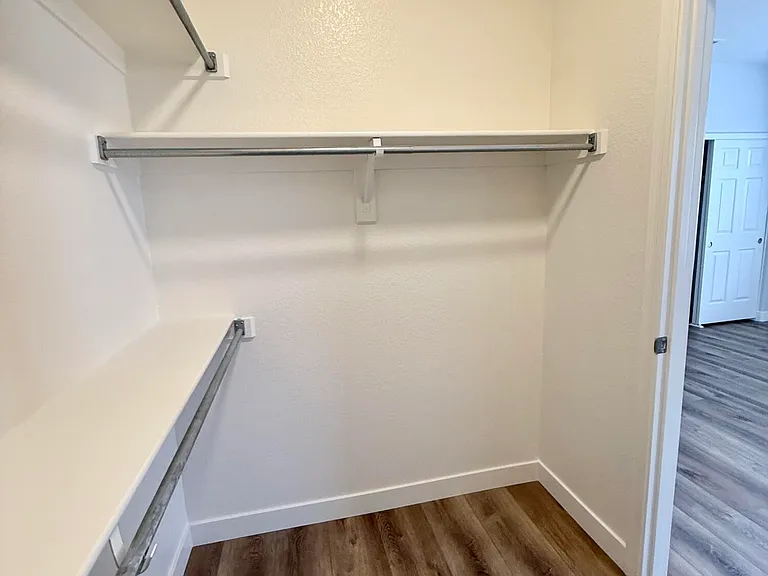 6558 W Townley Ave — Photo 28