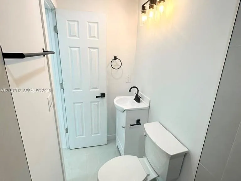 1473 NE 30th Ct — Photo 12