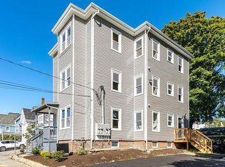 692 Warren Ave, Brockton, MA 02301