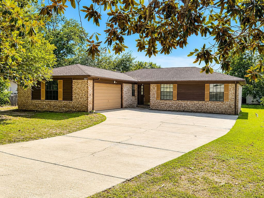 2400 McWest St - Property Image
