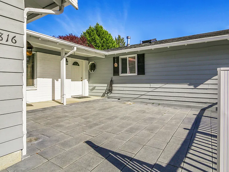 12816 SE 4th Pl — Photo 16
