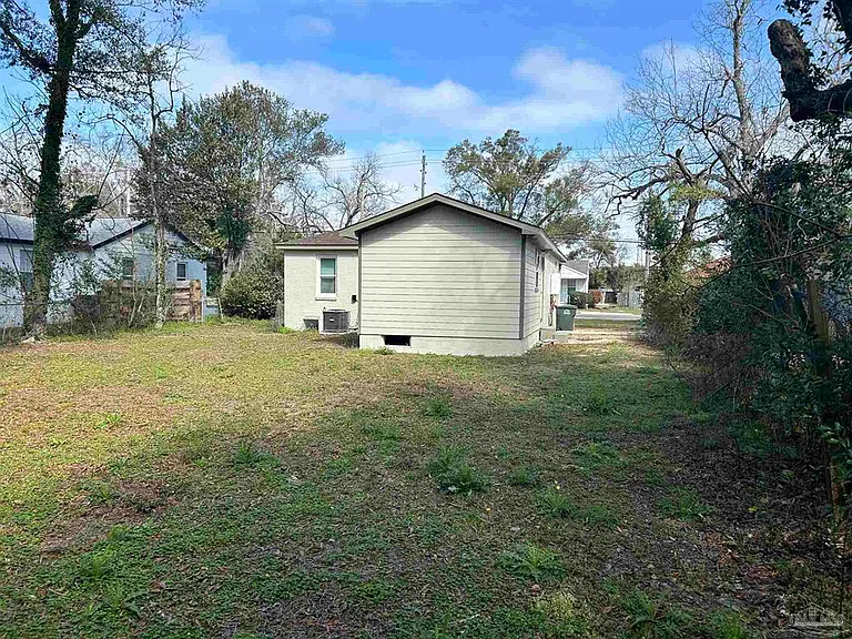 721 W Jordan St — Photo 10