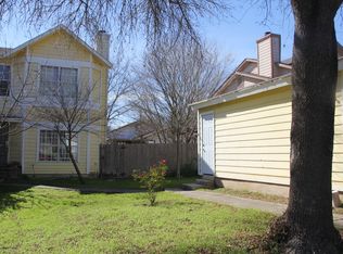 8403 Forest Ridge Dr, San Antonio, TX 78239