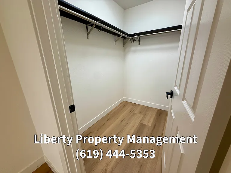 735 E Lincoln Ave — Photo 10