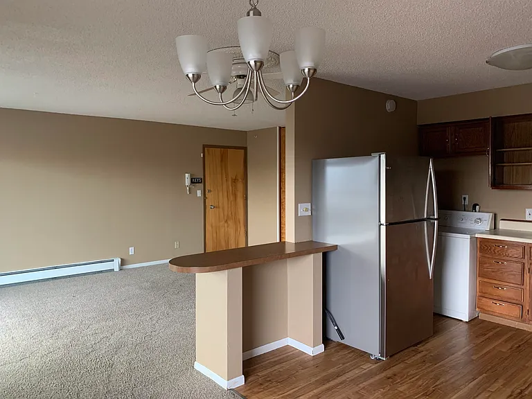 1050 Turner St #104 — Photo 6