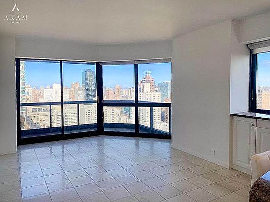 5th image of 200 E 61st St APT 36F