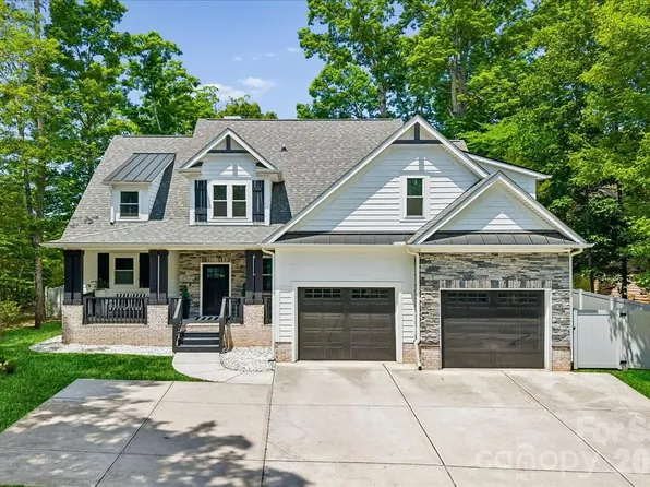 9712 Worley Dr, Charlotte, NC 28215