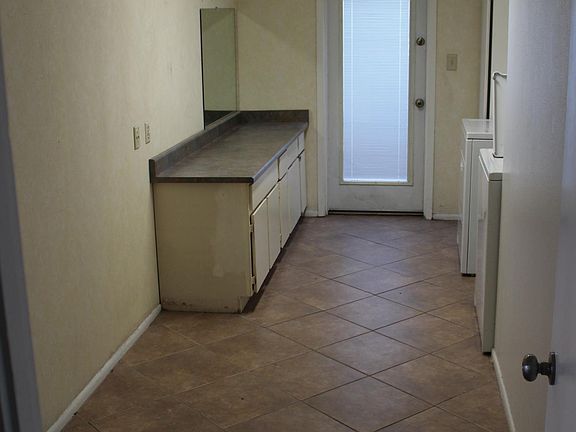 4th image of 1714 E Hermosa Dr