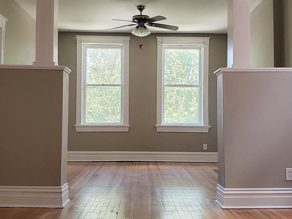 1st image of 4154 Russell Blvd #A