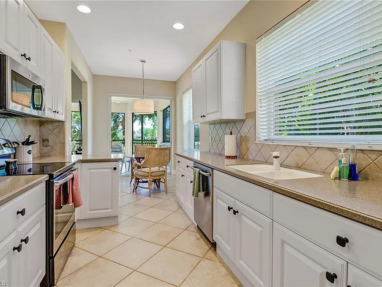 3960 Deer Crossing Ct #6-204 — Photo 4