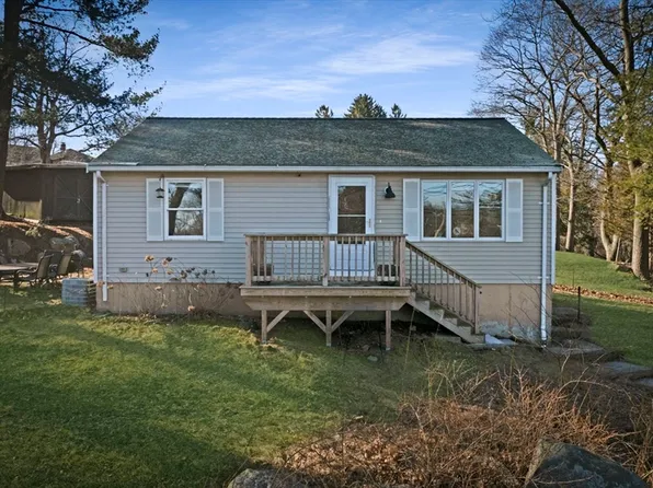 274 Lynnfield St, Peabody, MA 01960