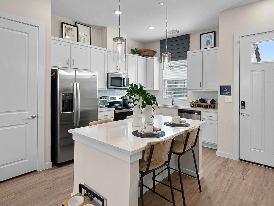 Yardly Cypress apartments community photo