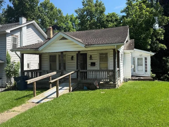 3302 Walters Hill Dr, Ashland, KY 41101