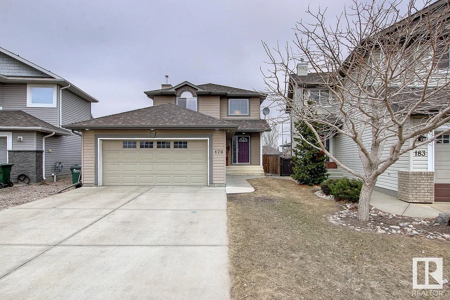 3 Bed 2.5 Bath Dbl Garage House Sherwood Park — Photo 1