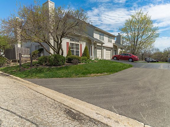 2nd image of 1101 N Knollwood Dr