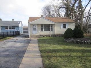 2339 Corona Rd, Waukegan, IL 60087