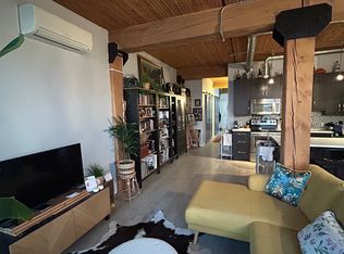 132 James Ave #301, Winnipeg, MB R3B0N8