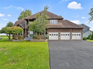 7 Doris Park Dr, Constantia, NY 13044
