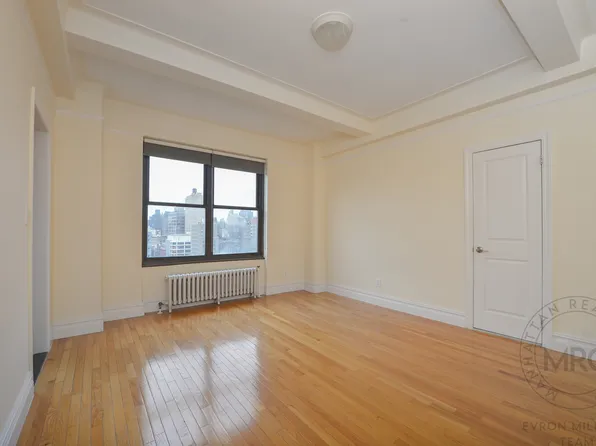 166 2nd Avenue image 1 of 5