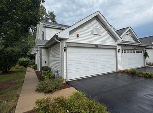 560 Jennifer Cir, Mundelein, IL 60060