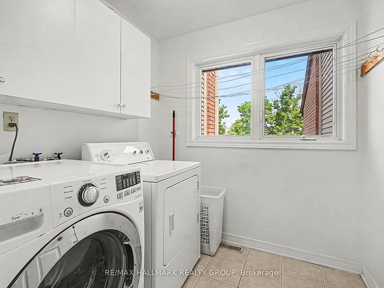 48 Dunbarton Ct — Photo 26