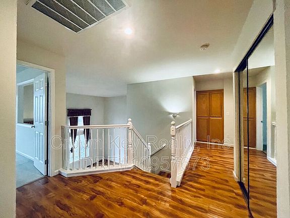 5th image of 822 Autumn Creek Ct