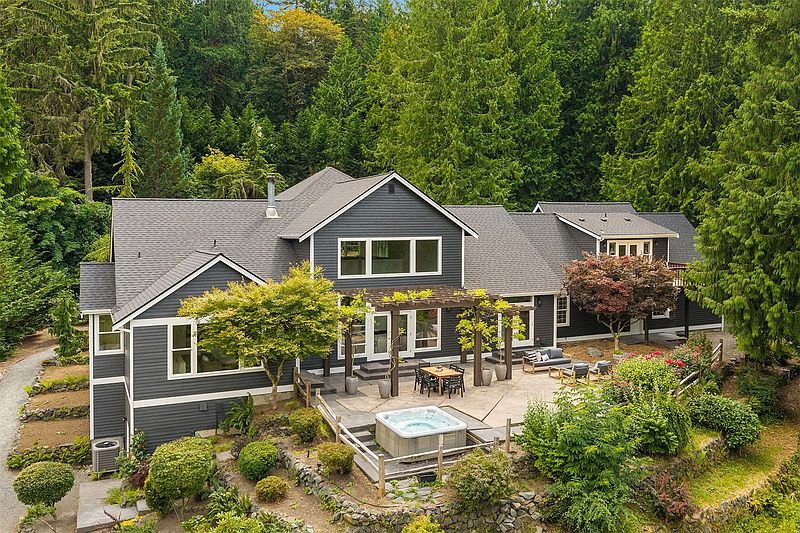 3rd image of 26218 SE Old Black Nugget Road