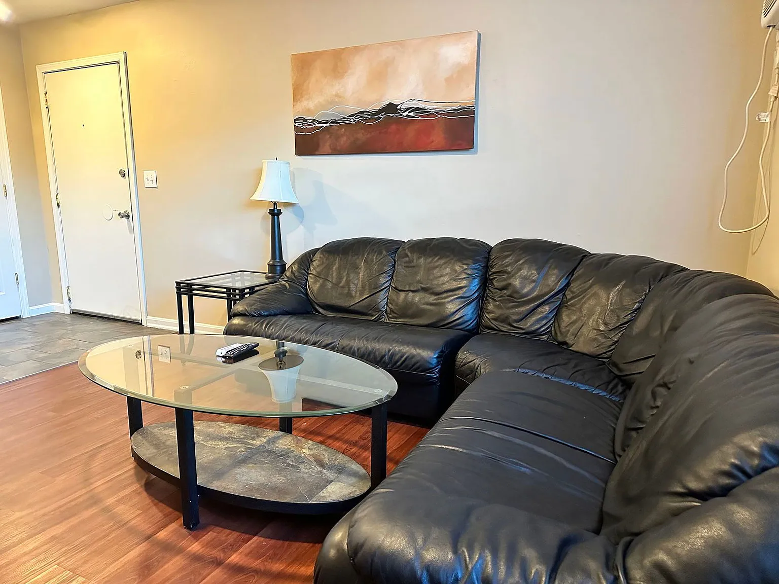 2 bed, 1.0 bath, 800 sqft, $1,795 — Photo 4