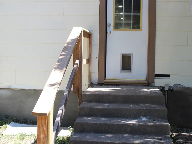 6075 Anahuac Ave — Photo 3
