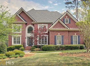 7330 Laurel Oak Dr, Suwanee, GA 30024