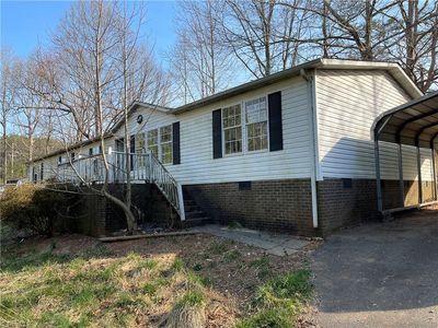 181 Fox Walk Ln, Pilot Mountain, NC, 27041