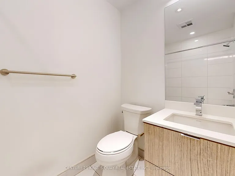 395 Bloor St E #4710 — Photo 26