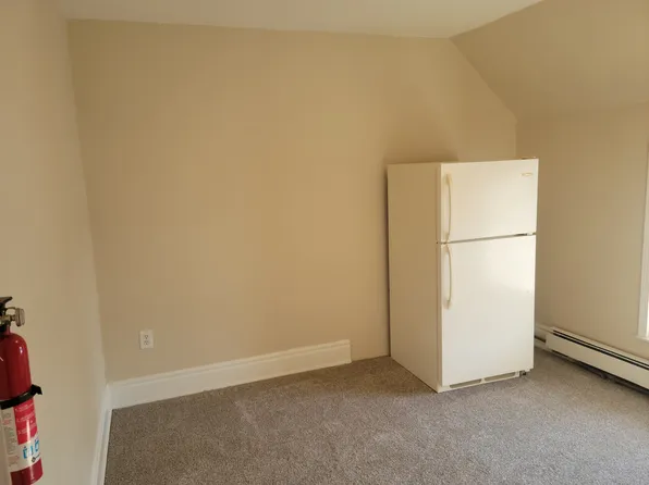 718 Lowell St #5, Ypsilanti, MI 48197