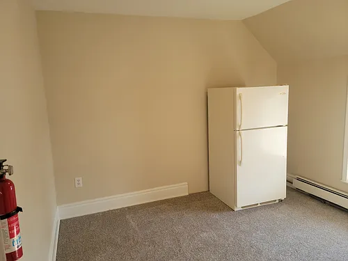 718 Lowell St #5 Photo 1