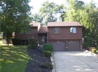 4010 Swallow Hill Rd, Pittsburgh, PA 15220