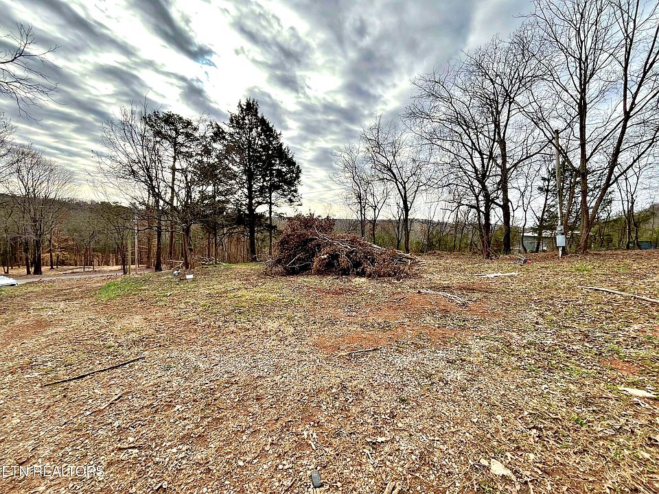 1st image of 110 Pinecrest Dr