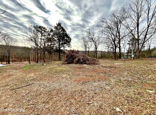 110 Pinecrest Dr, Loudon, TN 37774