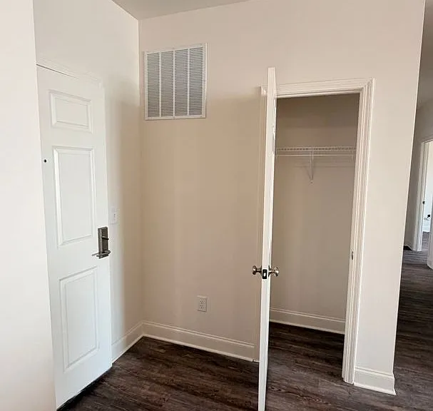 703 E Clay St — Photo 34