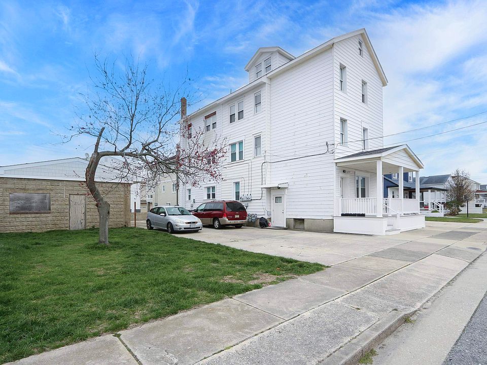 2nd image of 213 N Suffolk Ave
