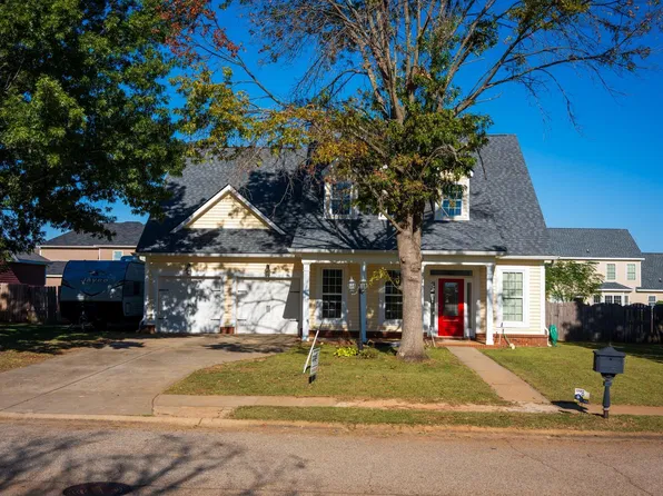 202 Meyers Lake Dr, Warner Robins, GA 31088