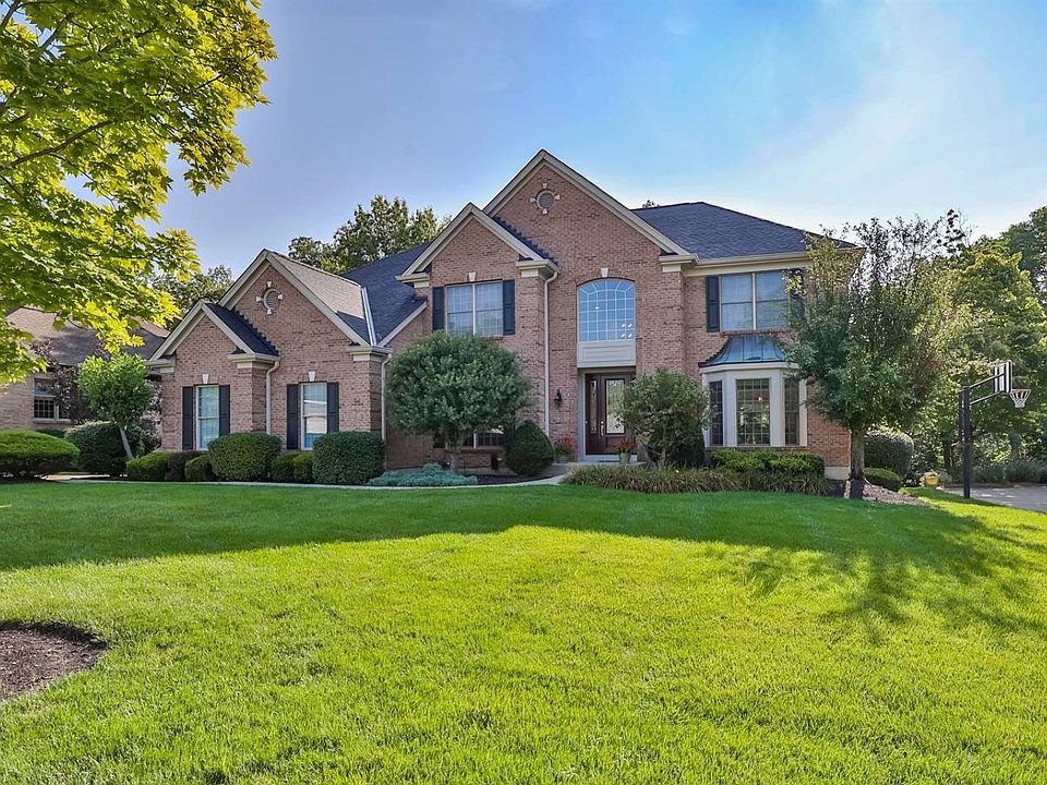 11066 Woodlands Way, Blue Ash, OH 45241 | Zillow