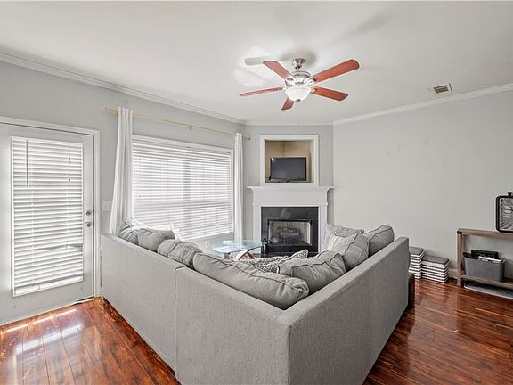 3rd image of 2546 Oakleaf Rdg